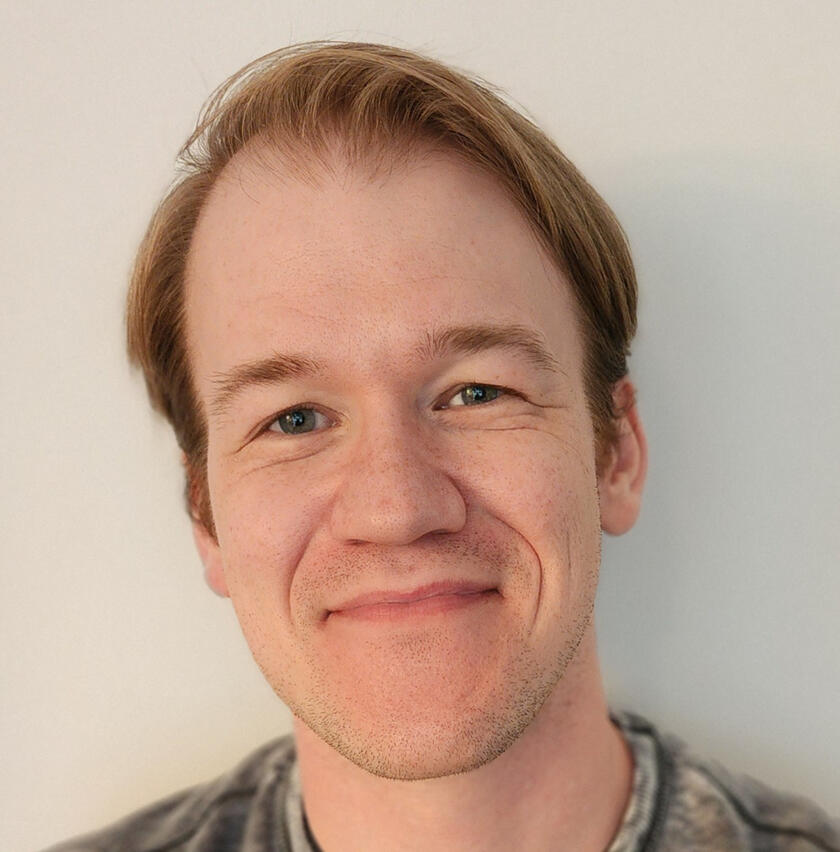 Charlie Roman headshot